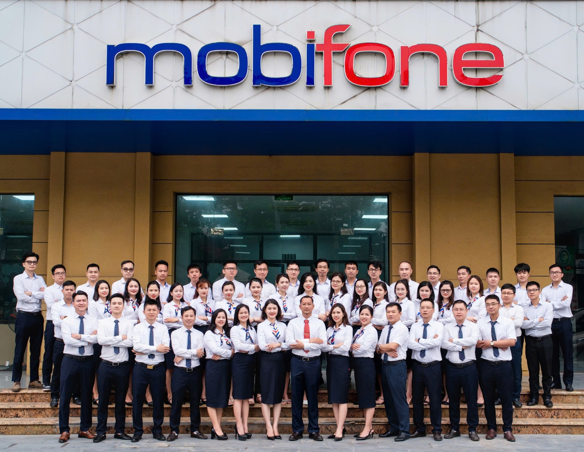  CÔNG TY DỊCH VỤ <br>
MOBIFONE KHU VỰC 6